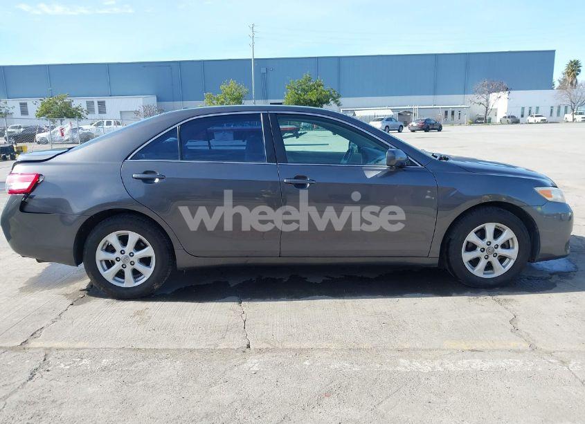 Photo 13 of 2011 Toyota Camry LE (VIN 4T4BF3EK1BR112287)