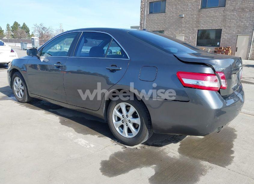 Photo 3 of 2011 Toyota Camry LE (VIN 4T4BF3EK1BR112287)
