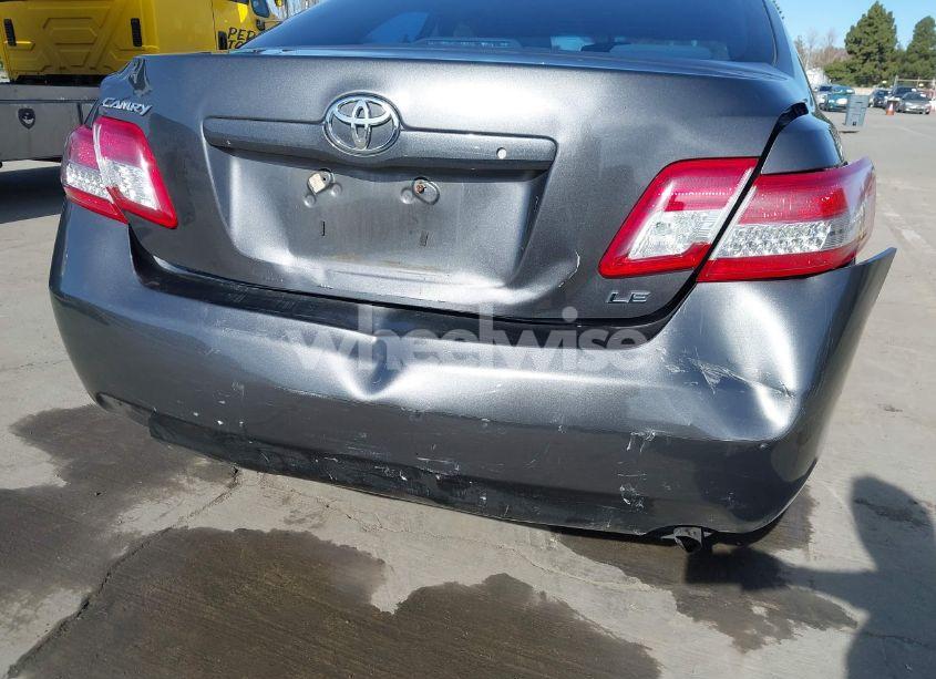 Photo 6 of 2011 Toyota Camry LE (VIN 4T4BF3EK1BR112287)