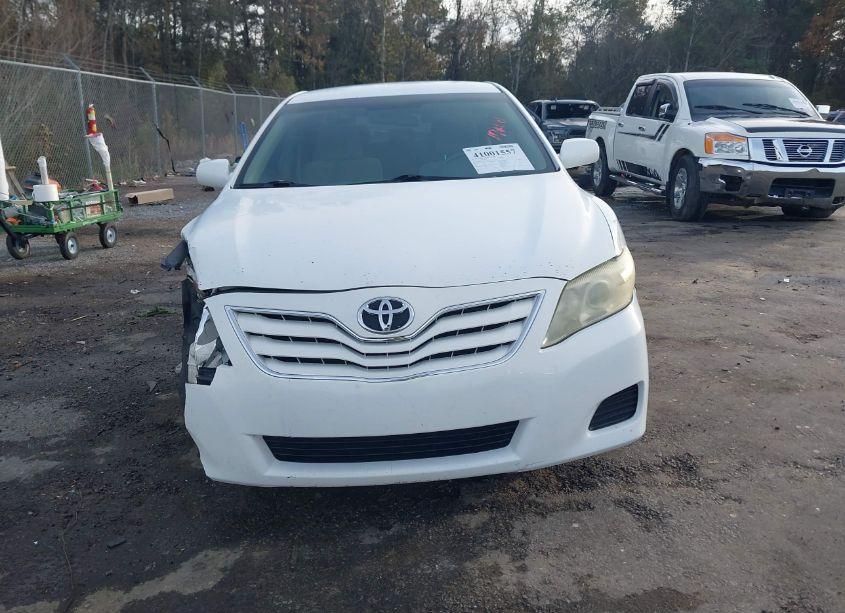 Photo 12 of 2011 Toyota Camry (VIN 4T4BF3EK1BR118431)