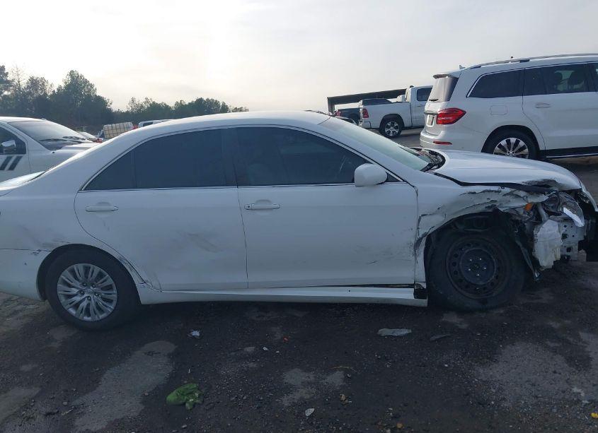 Photo 13 of 2011 Toyota Camry (VIN 4T4BF3EK1BR118431)