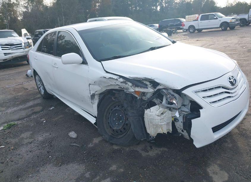 Photo 6 of 2011 Toyota Camry (VIN 4T4BF3EK1BR118431)