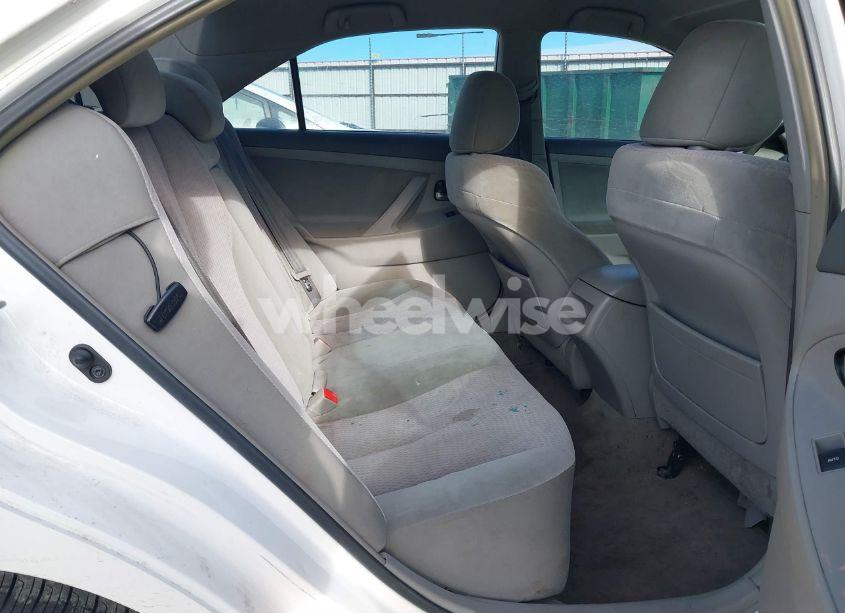 Photo 8 of 2011 Toyota Camry LE (VIN 4T4BF3EK1BR141773)