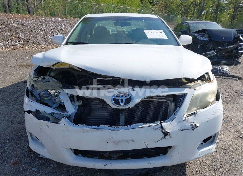 Photo 13 of 2011 Toyota Camry LE (VIN 4T4BF3EK1BR145788)
