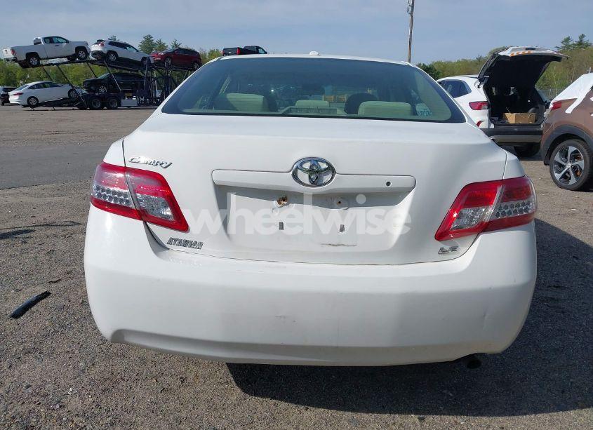 Photo 17 of 2011 Toyota Camry LE (VIN 4T4BF3EK1BR145788)