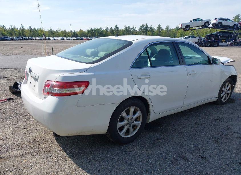 Photo 4 of 2011 Toyota Camry LE (VIN 4T4BF3EK1BR145788)