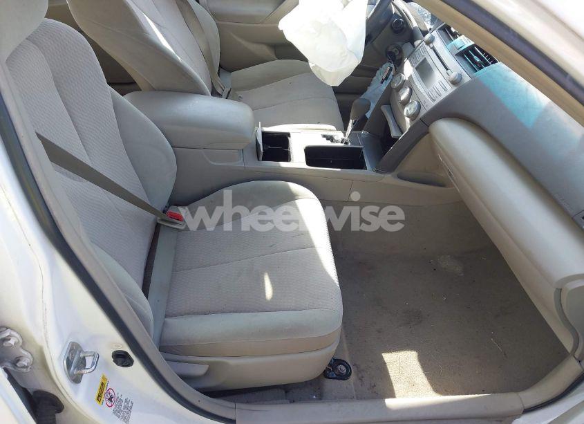 Photo 5 of 2011 Toyota Camry LE (VIN 4T4BF3EK1BR145788)