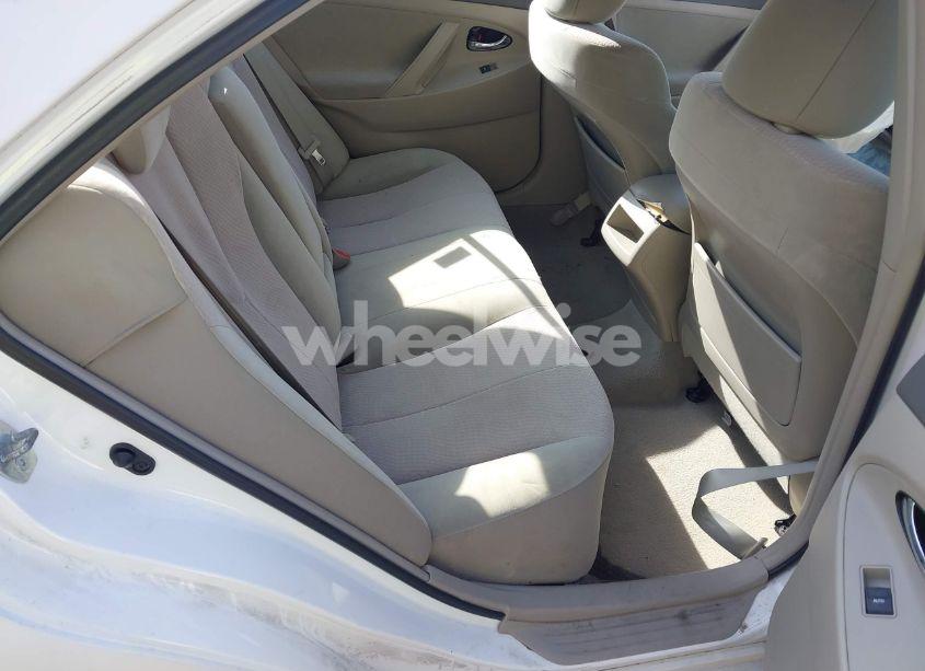Photo 8 of 2011 Toyota Camry LE (VIN 4T4BF3EK1BR145788)