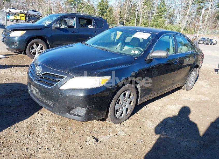 Photo 2 of 2011 Toyota Camry LE (VIN 4T4BF3EK1BR148111)