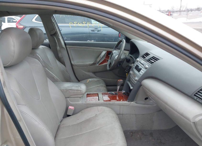 Photo 5 of 2011 Toyota Camry XLE (VIN 4T4BF3EK1BR149078)