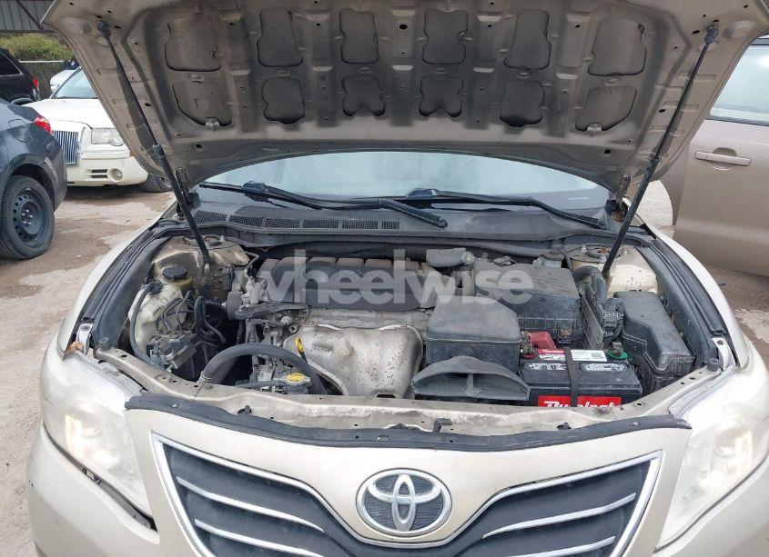 Photo 10 of 2011 Toyota Camry XLE (VIN 4T4BF3EK1BR150067)