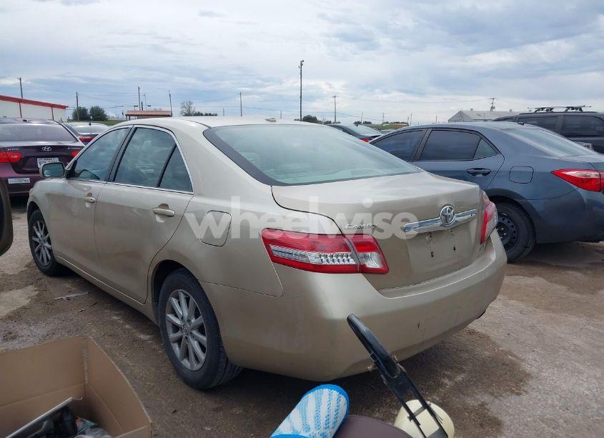 Photo 3 of 2011 Toyota Camry XLE (VIN 4T4BF3EK1BR150067)