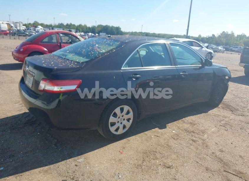 Photo 4 of 2011 Toyota Camry (VIN 4T4BF3EK1BR171386)