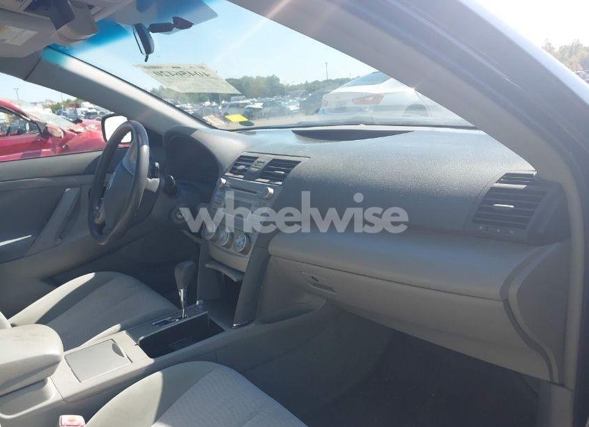 Photo 5 of 2011 Toyota Camry (VIN 4T4BF3EK1BR171386)