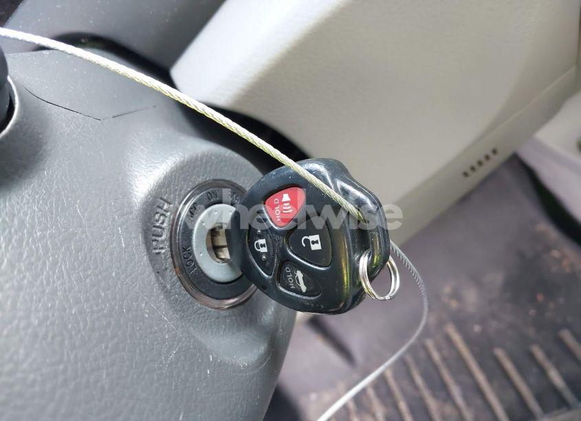 Photo 11 of 2011 Toyota Camry LE (VIN 4T4BF3EK1BR184011)