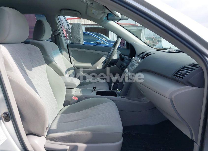 Photo 5 of 2011 Toyota Camry LE (VIN 4T4BF3EK1BR184011)