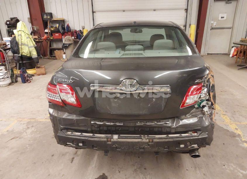 Photo 6 of 2011 Toyota Camry XLE (VIN 4T4BF3EK1BR188267)