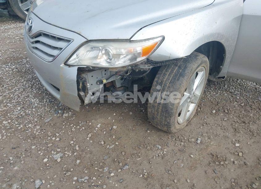 Photo 12 of 2011 Toyota Camry LE (VIN 4T4BF3EK1BR203107)