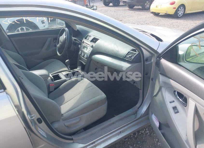 Photo 5 of 2011 Toyota Camry LE (VIN 4T4BF3EK1BR203107)