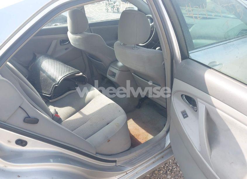 Photo 8 of 2011 Toyota Camry LE (VIN 4T4BF3EK1BR203107)