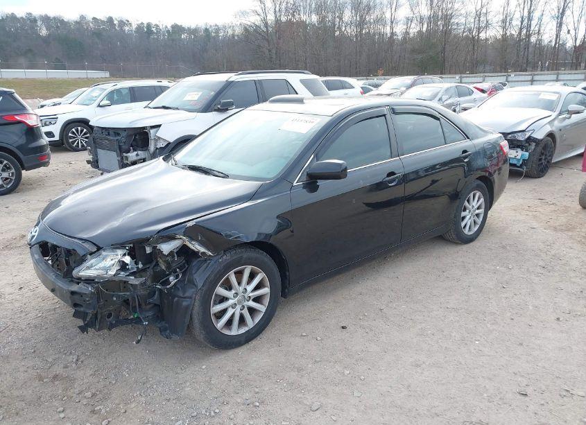 Photo 2 of 2011 Toyota Camry XLE (VIN 4T4BF3EK1BR203172)