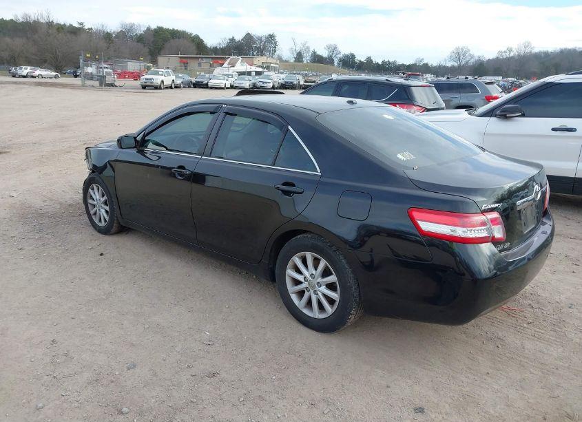 Photo 3 of 2011 Toyota Camry XLE (VIN 4T4BF3EK1BR203172)