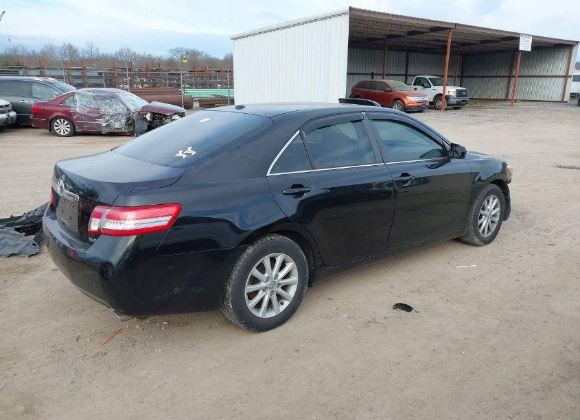 Photo 4 of 2011 Toyota Camry XLE (VIN 4T4BF3EK1BR203172)
