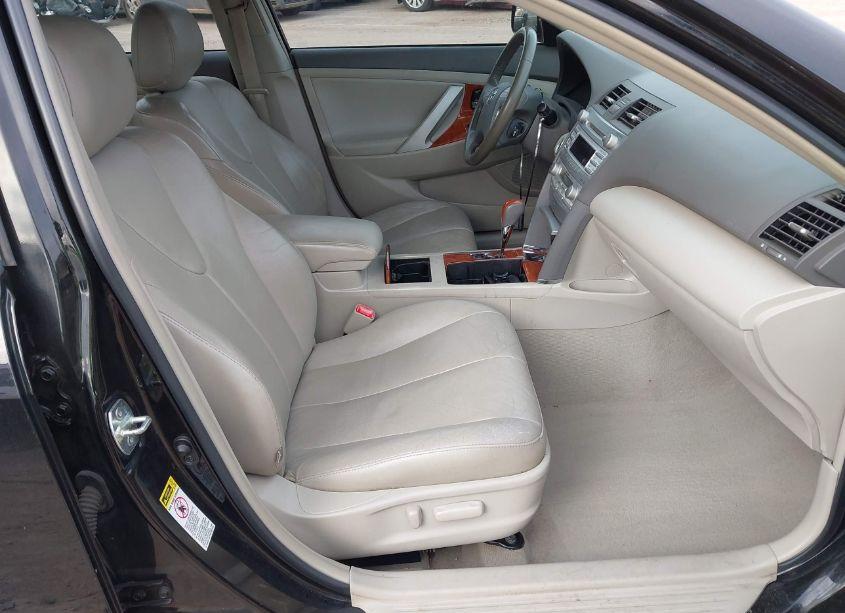 Photo 5 of 2011 Toyota Camry XLE (VIN 4T4BF3EK1BR203172)