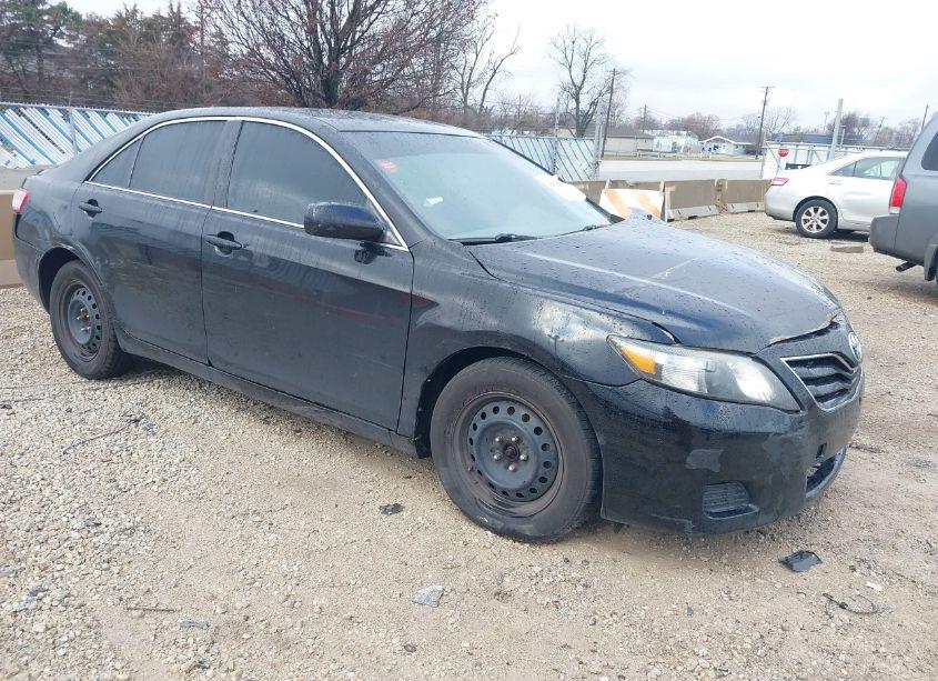 2011 Toyota Camry LE (VIN 4T4BF3EK1BR206041) main photo