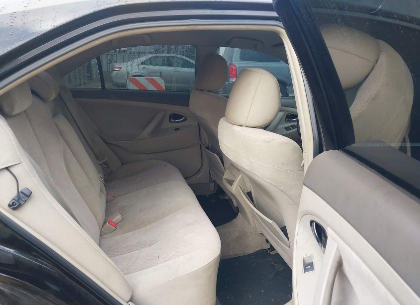 Photo 8 of 2011 Toyota Camry LE (VIN 4T4BF3EK1BR206041)