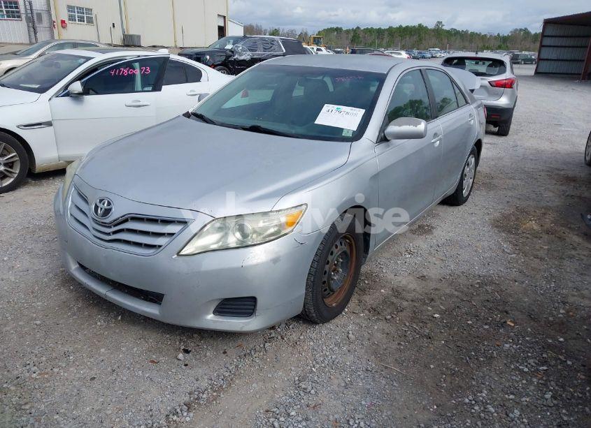 Photo 2 of 2011 Toyota Camry (VIN 4T4BF3EK1BR212664)