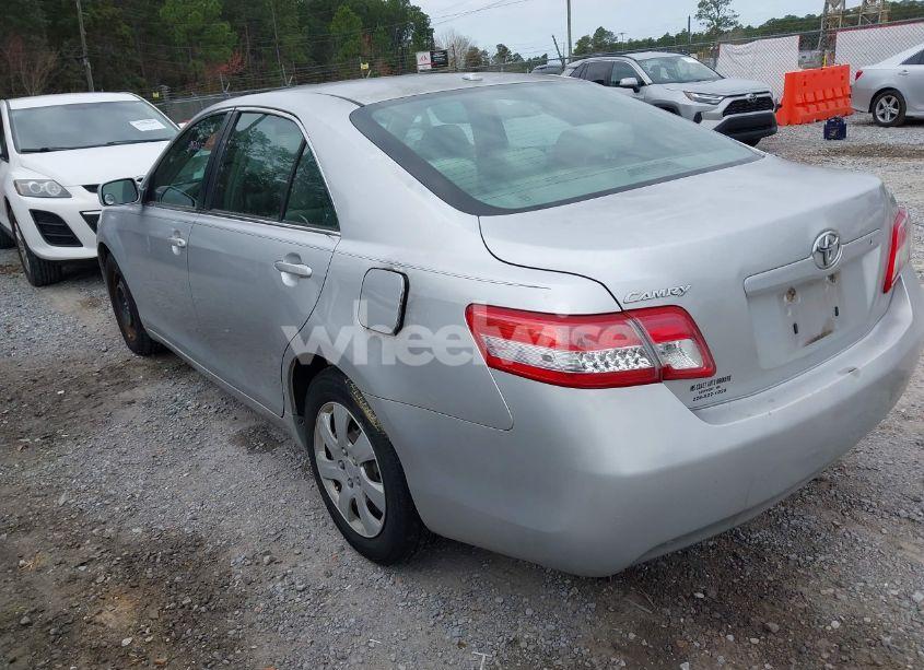 Photo 3 of 2011 Toyota Camry (VIN 4T4BF3EK1BR212664)