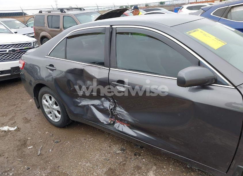 Photo 6 of 2011 Toyota Camry LE (VIN 4T4BF3EK1BR216262)