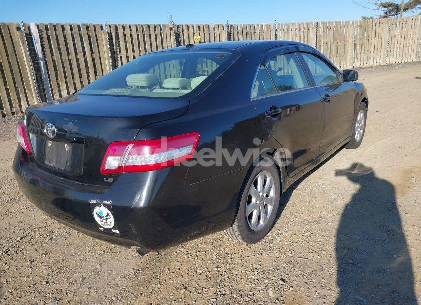 Photo 4 of 2011 Toyota Camry LE (VIN 4T4BF3EK1BR218111)