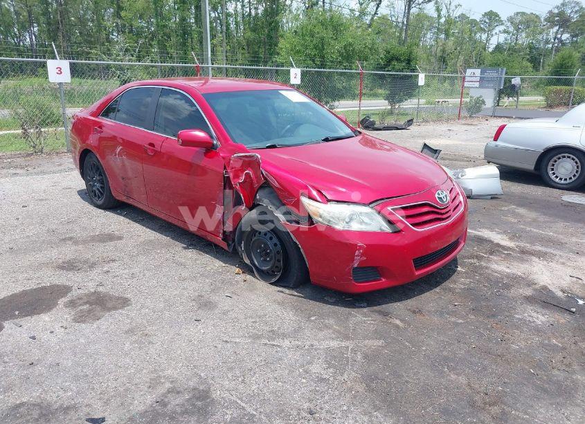 2010 Toyota Camry LE (VIN 4T4BF3EK2AR001049) main photo