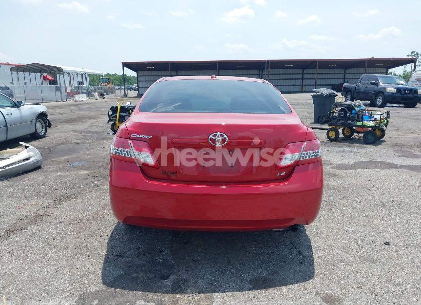 Photo 16 of 2010 Toyota Camry LE (VIN 4T4BF3EK2AR001049)