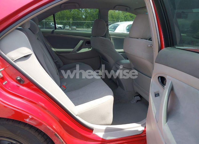 Photo 8 of 2010 Toyota Camry LE (VIN 4T4BF3EK2AR001049)