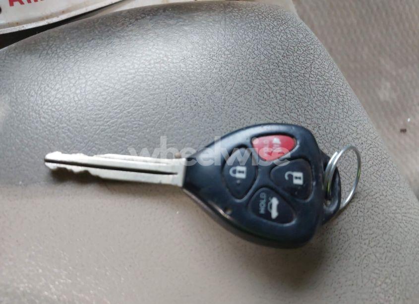 Photo 11 of 2010 Toyota Camry LE (VIN 4T4BF3EK2AR001214)