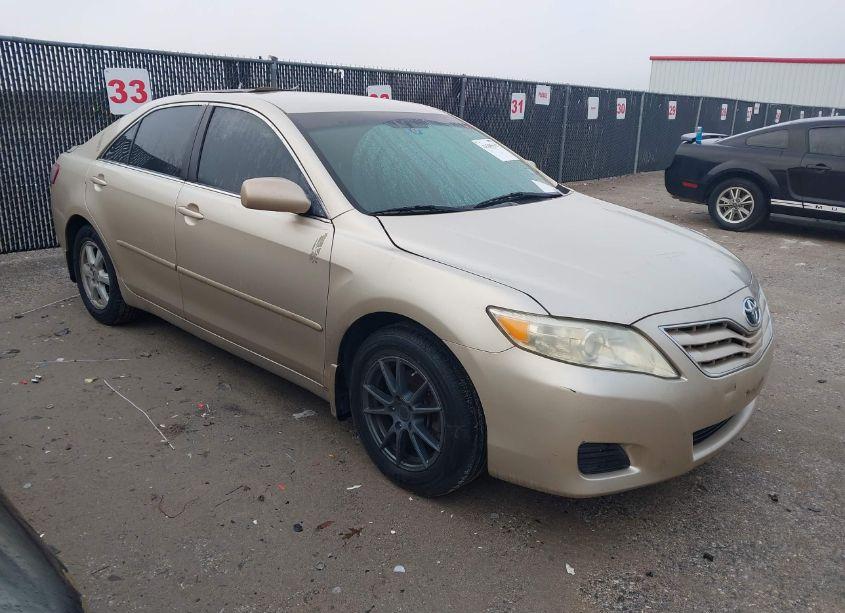 2010 Toyota Camry LE (VIN 4T4BF3EK2AR003495) main photo