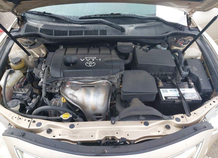 Photo 10 of 2010 Toyota Camry LE (VIN 4T4BF3EK2AR003495)