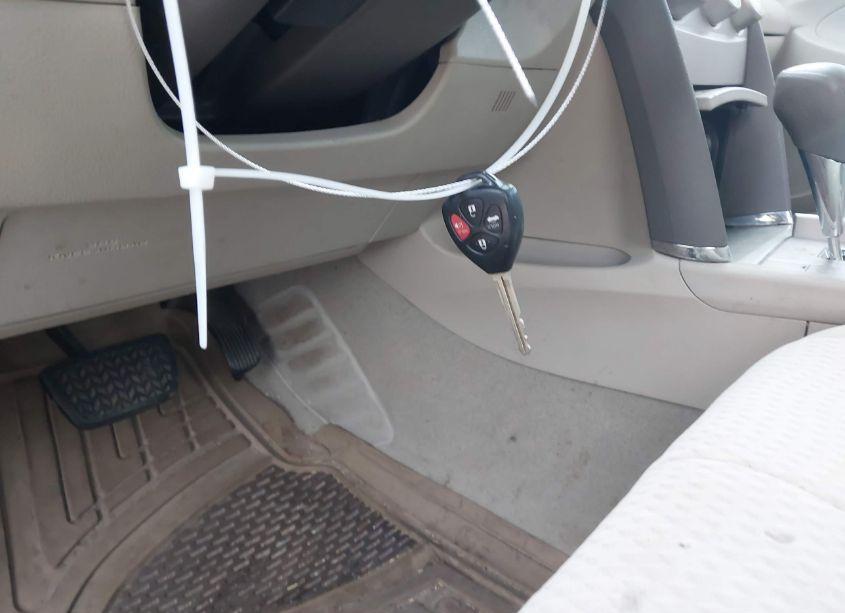 Photo 11 of 2010 Toyota Camry LE (VIN 4T4BF3EK2AR003495)