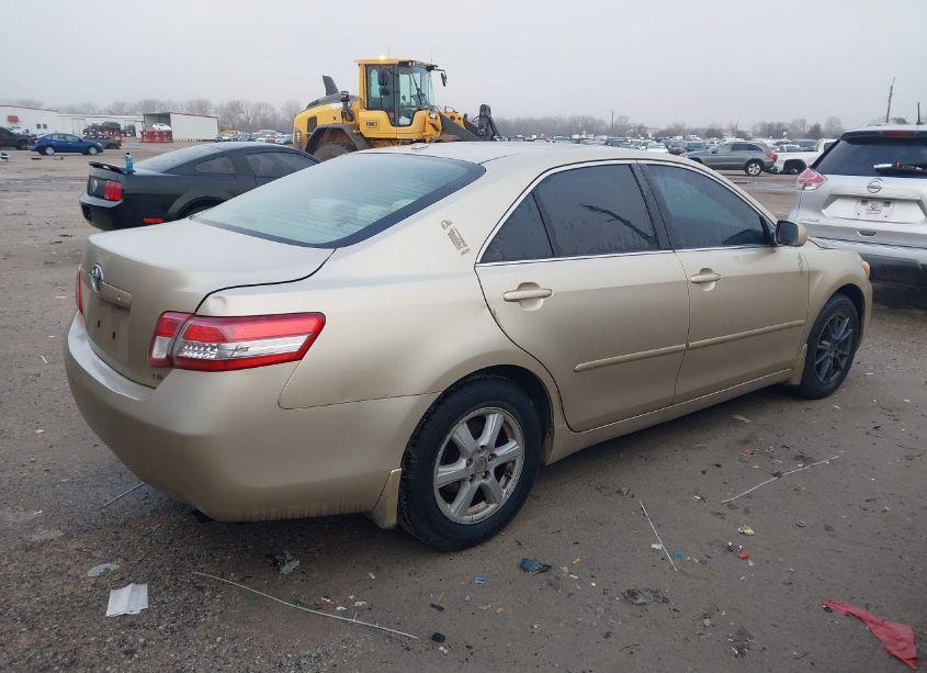 Photo 4 of 2010 Toyota Camry LE (VIN 4T4BF3EK2AR003495)