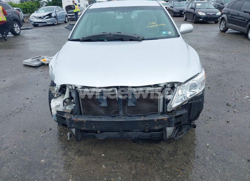 Photo 6 of 2010 Toyota Camry LE (VIN 4T4BF3EK2AR005697)