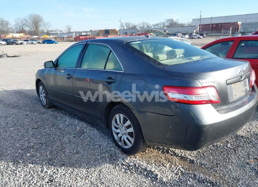 Photo 3 of 2010 Toyota Camry LE (VIN 4T4BF3EK2AR018952)