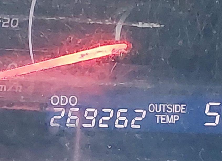 Photo 12 of 2010 Toyota Camry LE (VIN 4T4BF3EK2AR023259)