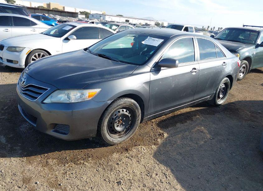 Photo 2 of 2010 Toyota Camry LE (VIN 4T4BF3EK2AR023259)