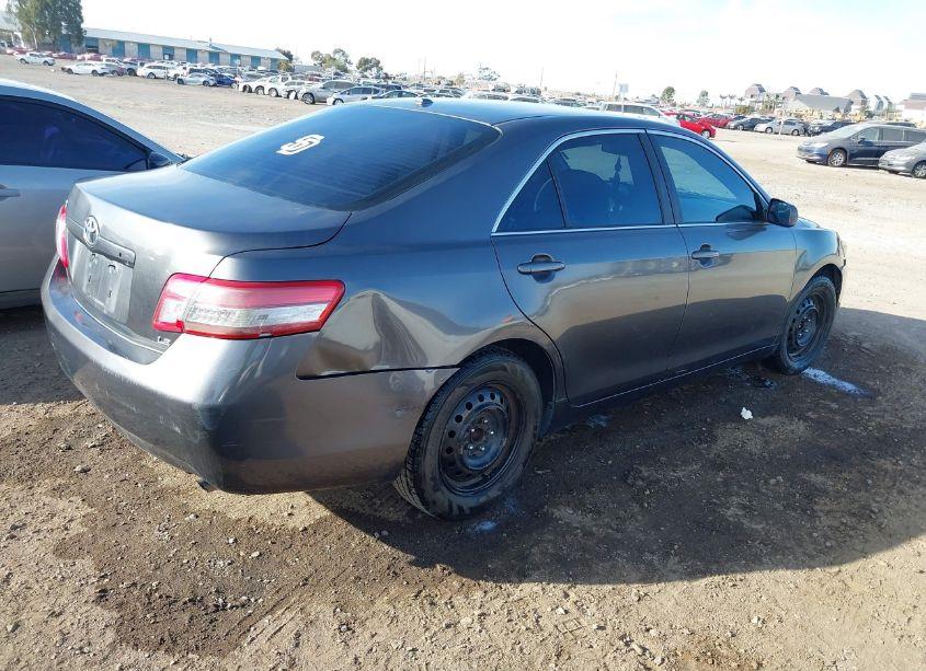 Photo 4 of 2010 Toyota Camry LE (VIN 4T4BF3EK2AR023259)