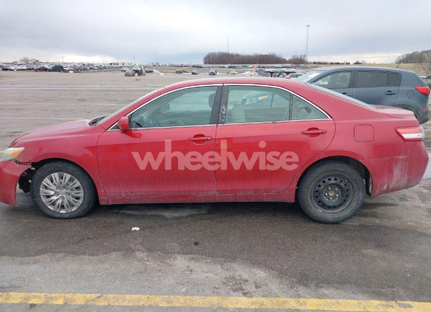 Photo 14 of 2010 Toyota Camry LE (VIN 4T4BF3EK2AR032012)