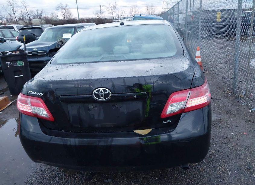 Photo 16 of 2010 Toyota Camry LE (VIN 4T4BF3EK2AR041969)