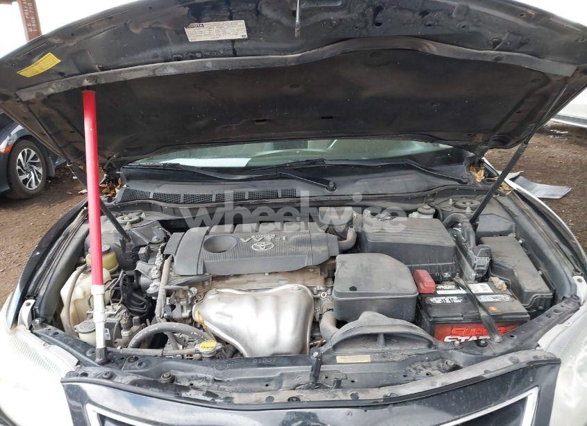 Photo 10 of 2010 Toyota Camry LE (VIN 4T4BF3EK2AR042975)